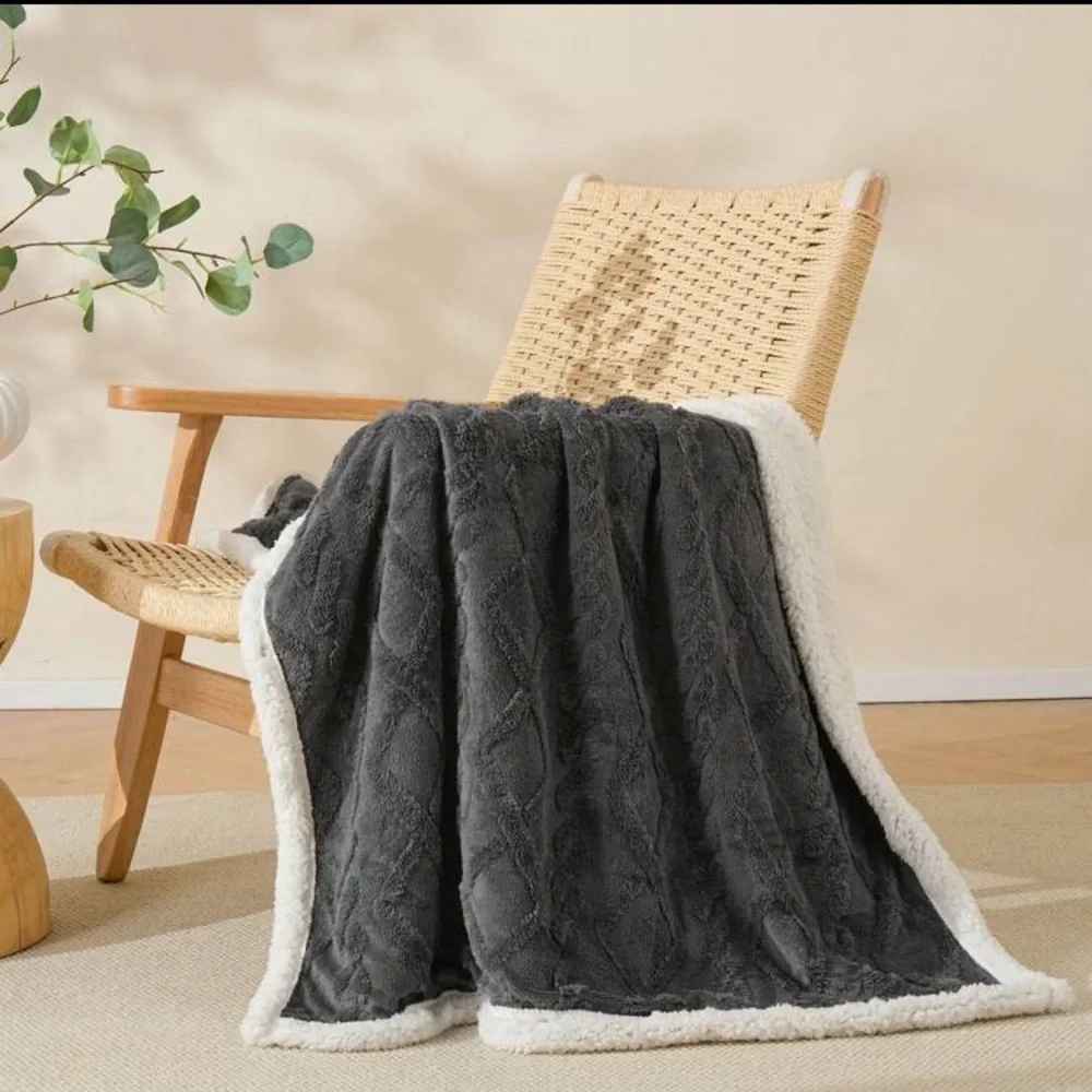 Grey Sherpa Fleece Throw Blanket Cable Knit Pattern 59” x 79” New Fall Winter